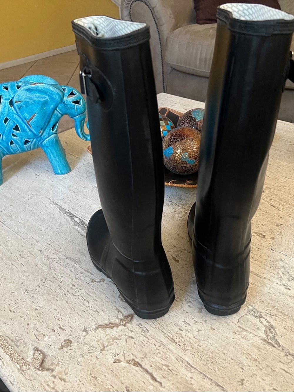 Hunter Tall Black Gloss Rain Boots with Signature Logo - Picture 8 of 13